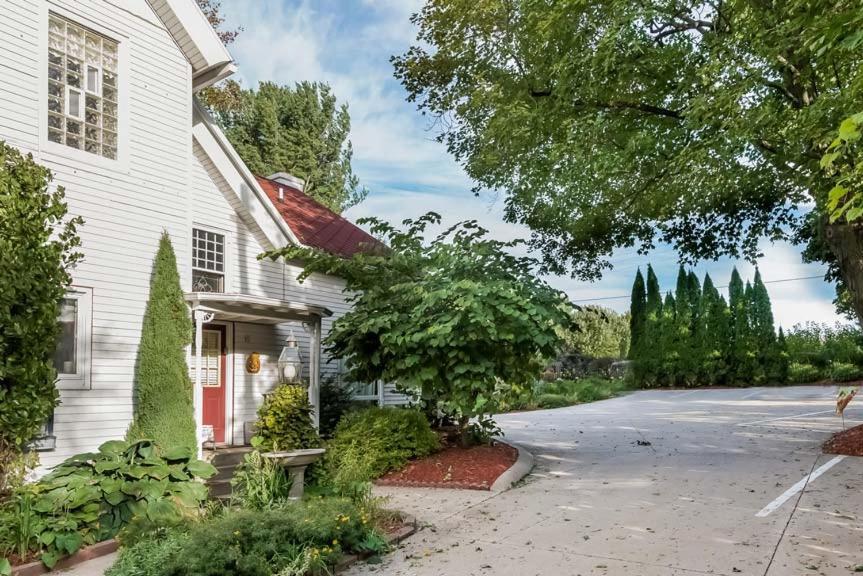 Kingsley House Bed & Breakfast - Full Home Fennville 외부 사진