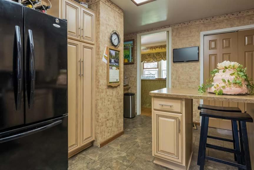 Kingsley House Bed & Breakfast - Full Home Fennville 외부 사진