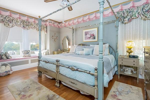 Kingsley House Bed & Breakfast - Full Home Fennville 외부 사진