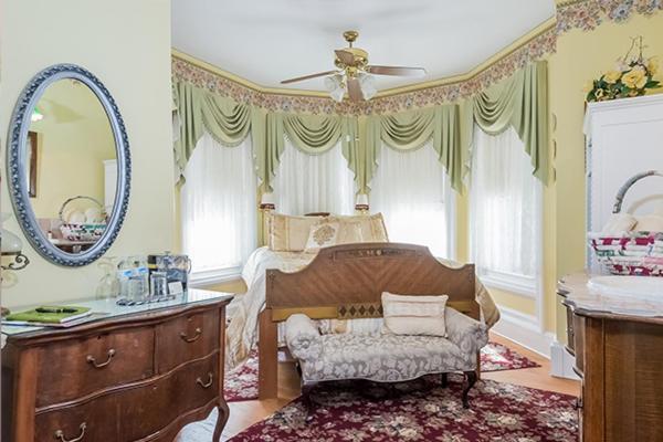 Kingsley House Bed & Breakfast - Full Home Fennville 외부 사진
