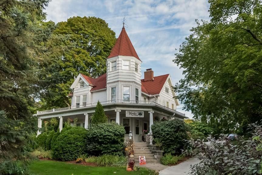 Kingsley House Bed & Breakfast - Full Home Fennville 외부 사진